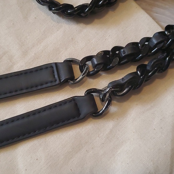 Tory Burch Fleming Matte Convertible Shoulder Bag - Picture 14 of 14